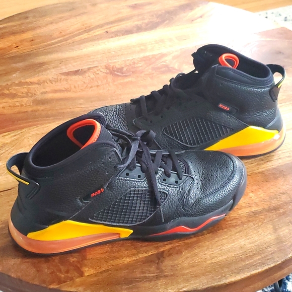 JORDAN MARS 270 ''CITRUS' SIZE 11.5 MEN'S - Picture 1 of 4